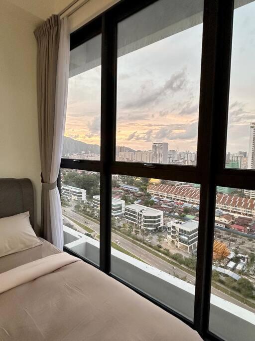 Urban Georgetown 9pax 4queenbed 3bedroom 2bath 2carparks *