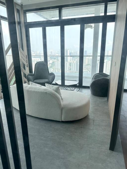 Urban Georgetown 9pax 4queenbed 3bedroom 2bath 2carparks Apartment *