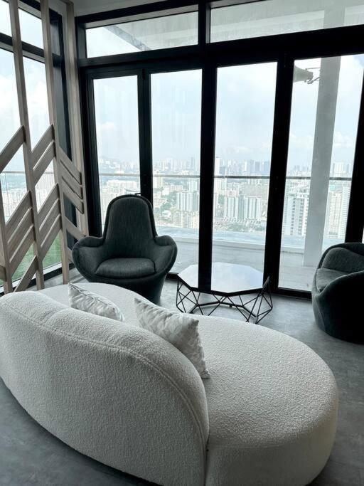 Apartment Urban Georgetown 9pax 4queenbed 3bedroom 2bath 2carparks
