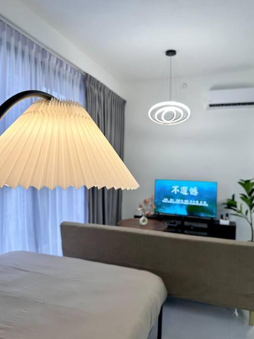 Urban Georgetown 9pax 4queenbed 3bedroom 2bath 2carparks Apartment Jelutong