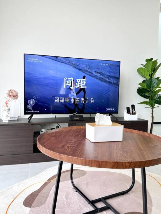 Apartment Urban Georgetown 9pax 4queenbed 3bedroom 2bath 2carparks Jelutong