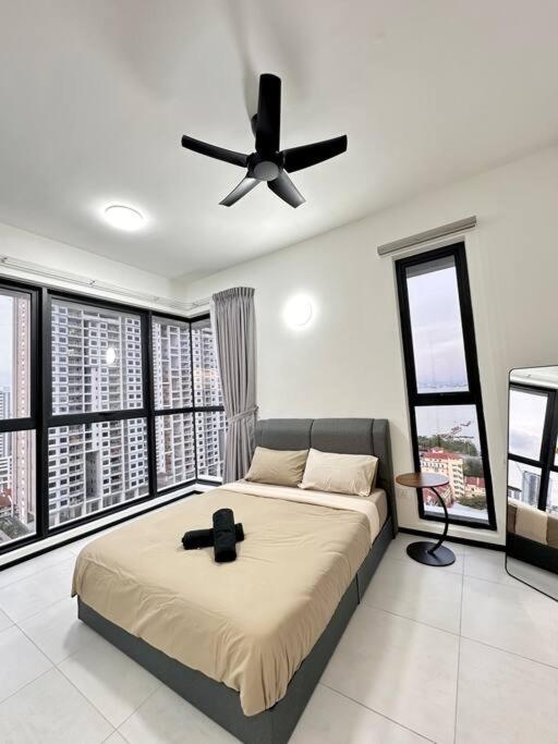 Urban Georgetown 9pax 4queenbed 3bedroom 2bath 2carparks *
